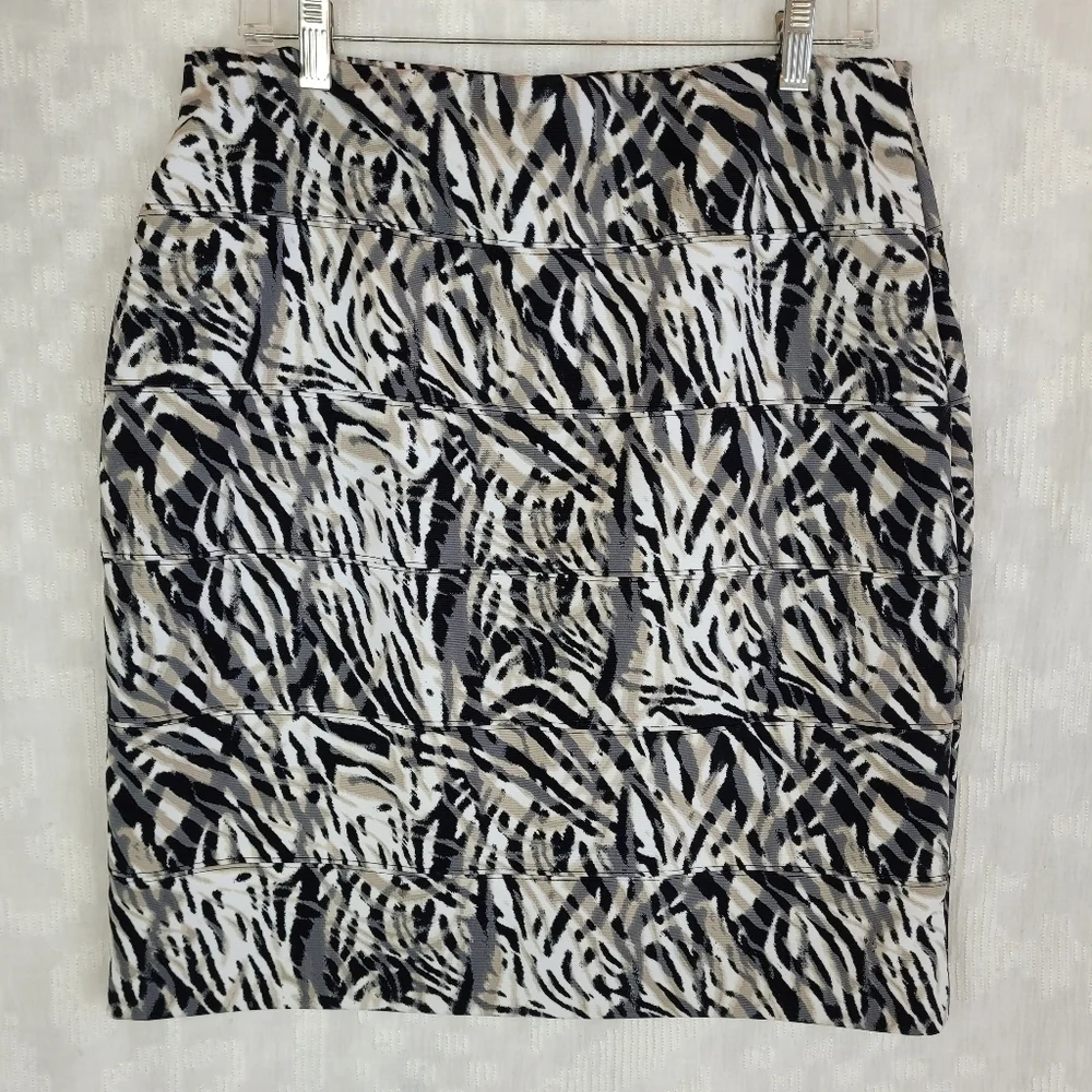 Alfani pull on tan gray ivory black zebra print lined pencil skirt casual work L